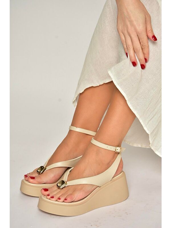 Fox Shoes Bej Fox Shoes Sandalet Kadın Y973465909