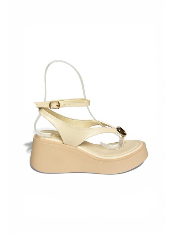 Fox Shoes Bej Fox Shoes Sandalet Kadın Y973465909