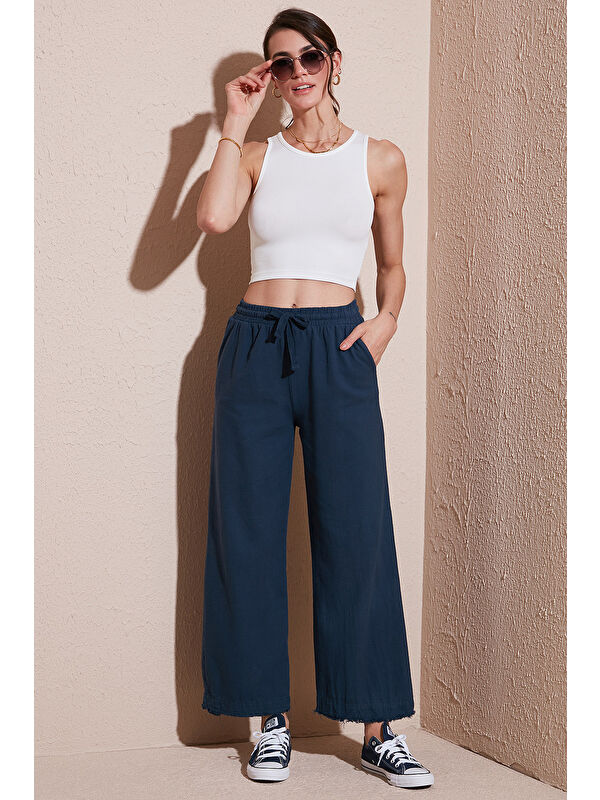 Lela Pamuklu Relaxed Fit Yüksek Bel Geniş Paça Pantolon 668Yp5275