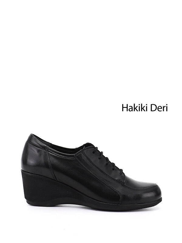 GÖNDERİ(R) Kadın SİYAH Bağcıklı Dolgu Taban Hakiki Deri Ayakkabı