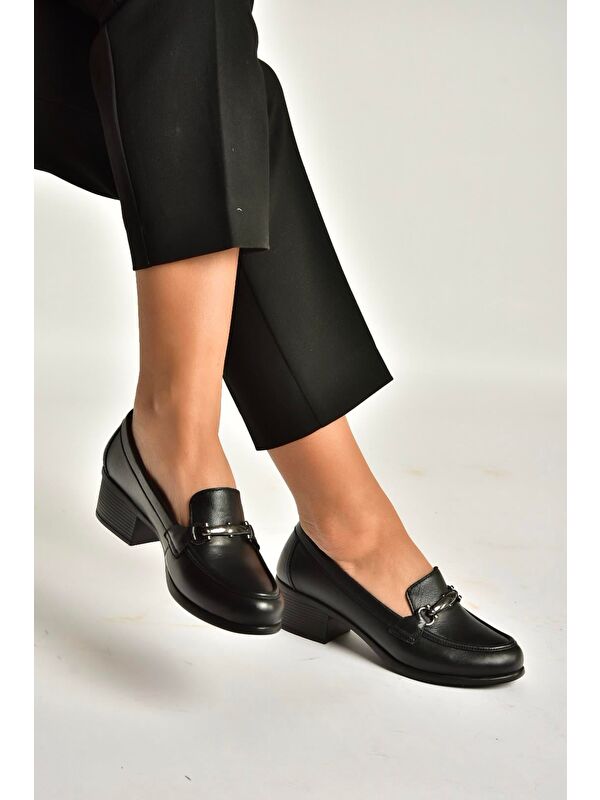 Fox Shoes Siyah Kadın Topuklu Ayakkabı Y555592003