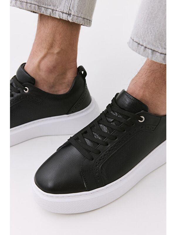 Erkek Deri Siyah Hafif Tabanlı Spor Ayakkabı - Görsel 3