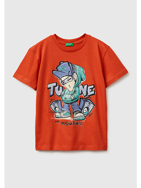 United Colors Of Benetton Erkek Çocuk Kırmızı Tema Baskılı Rahat Kalıp Bisiklet Yaka T-Shirt