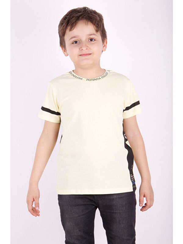 Toontoykids Erkek Çocuk Yaka ve Arkası Baskı Detaylı Tişört