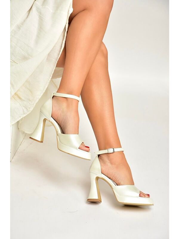 Fox Shoes Sedef Kadın Topuklu Ayakkabı Y404850209