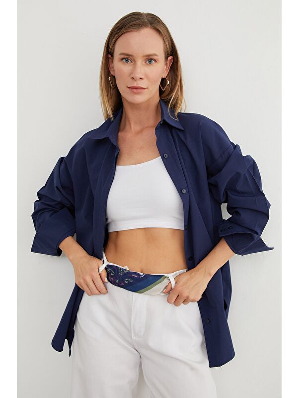 Fullamoda Basic Yırtmaçlı Oversize Gömlek