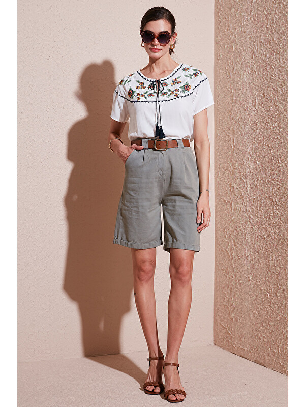 Lela Pamuklu Relaxed Fit Yüksel Bel Kemerli Gabardin Short 668Yp4710
