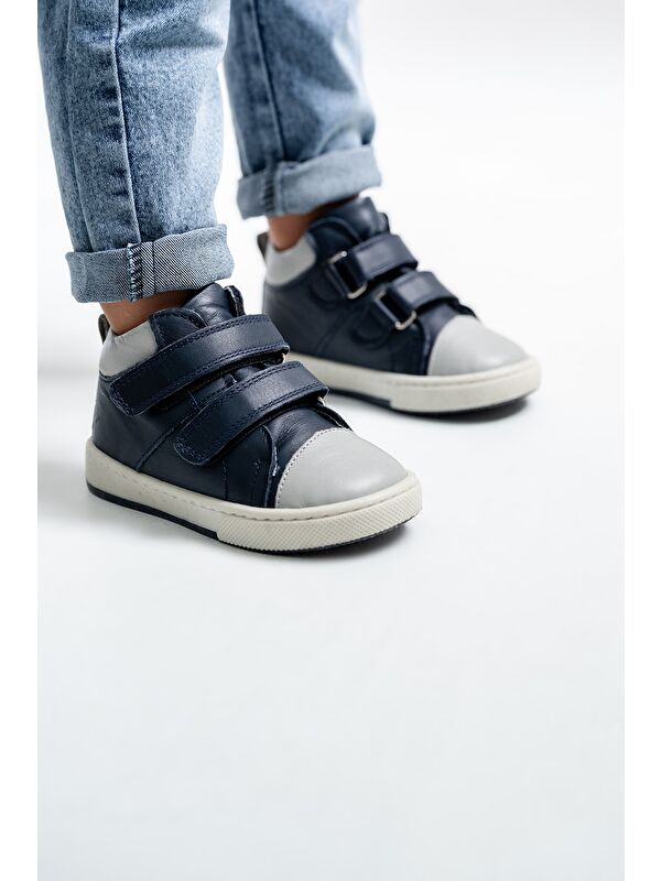 Erkek Çocuk Lacivert Hakiki Deri Suya Dayanıklı Anatomik İlk Adım Bot - Görsel 5