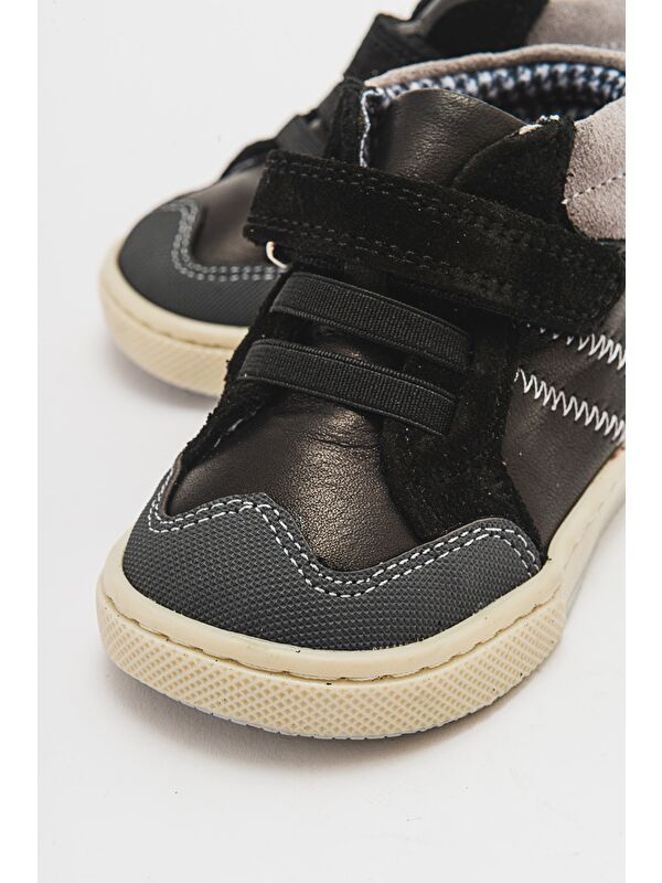 Erkek Çocuk Siyah Hakiki Deri Suya Dayanıklı Anatomik İlk Adım Bot - Görsel 3