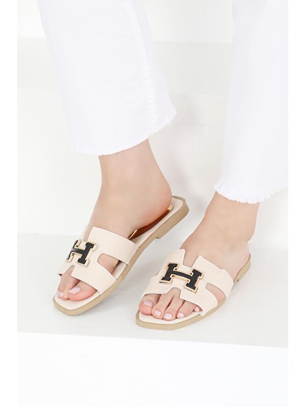 Kadın Krem H Tokalı Terlik - 27407 - Görsel 4