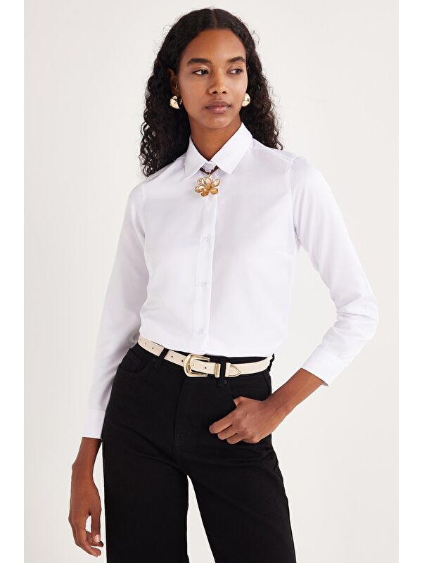 TUDORS Kadın Slim Fit Dar Kesim Vücuda Oturan Uzun Kollu Beyaz Basic Gömlek