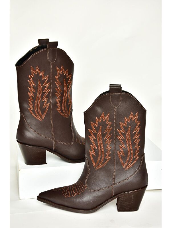 T2676550 Kahverengi Kadın Bot - Görsel 4