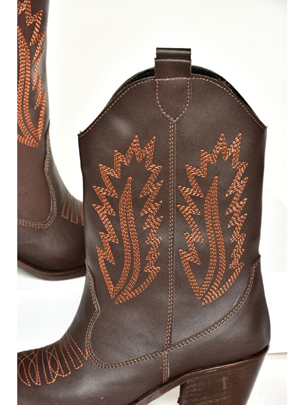 T2676550 Kahverengi Kadın Bot - Görsel 7