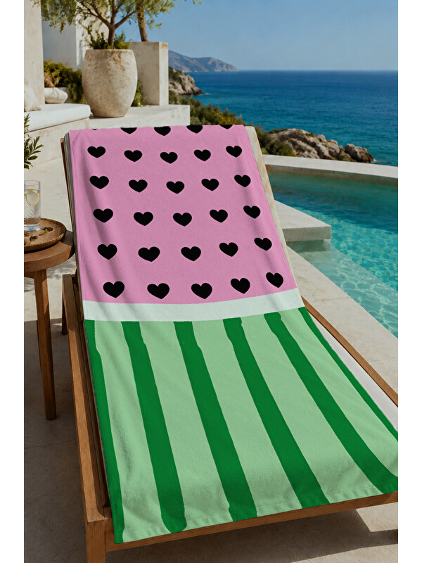 Milbay Grup Milbay Grup Pembe Kalp Ve Yeşil Dikey Çizgili Desenli 70x150 Cm Dijital  Plaj Ve Banyo Havlusu-37380