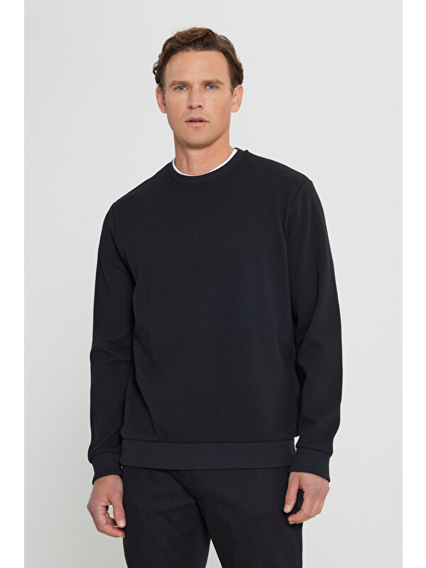 AC&Co / Altınyıldız Classics Erkek Siyah 2 İplik Sıcak Tutan Standart Fit Normal Kesim Bisiklet Yaka Dokulu Sweatshirt