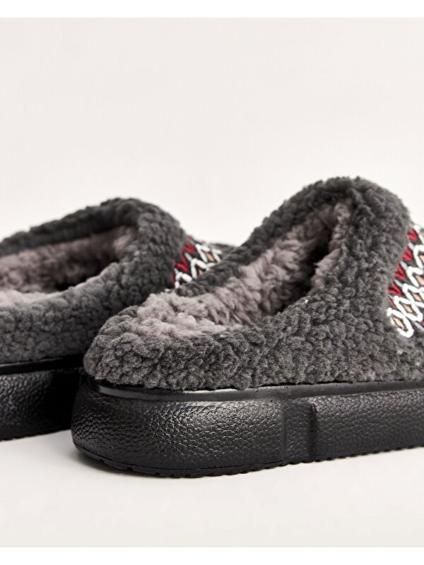 Kadın Kışlık Pelüş Ev İçi Ayakkabı – Camel Ve Gri Desenli Şerit Detaylı, Etnik Desenli Rahat Poliüre - Görsel 4