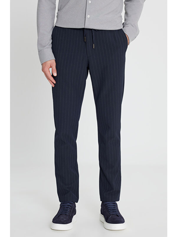Altınyıldız Classics Erkek Lacivert Yumuşak Dokulu Slim Fit Beli Bağlamalı Yan Cepli Gofre Desenli Pantolon