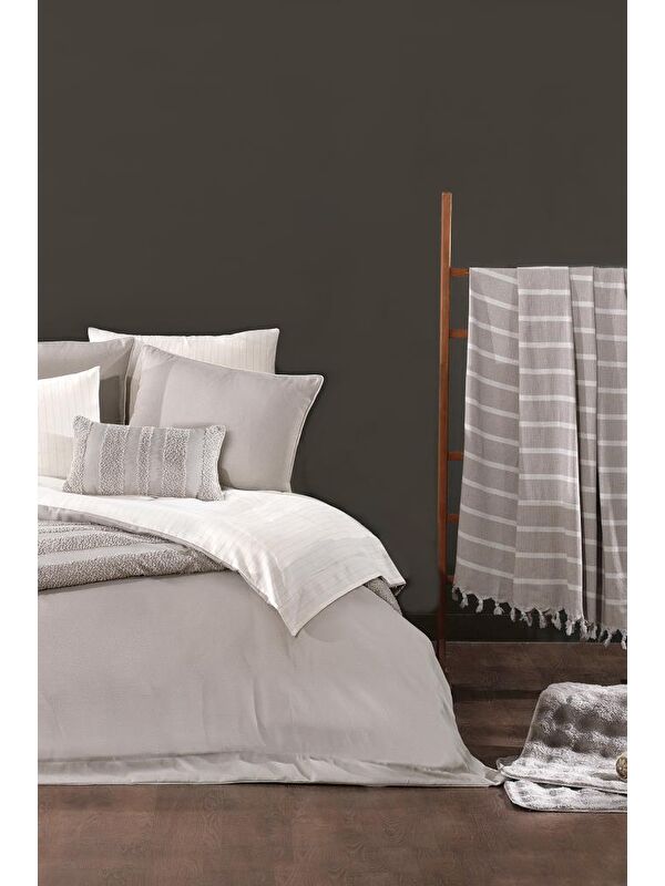 Çeyiz Diyarı Lipa Lüks Comforter 13 Parça Çeyiz Seti Bej