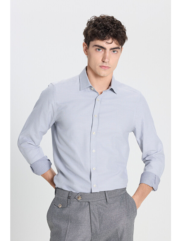 Altınyıldız Classics Erkek Beyaz-Lacivert Pamuklu Slim Fit Dar Kesim Klasik Yaka Armürlü Gömlek