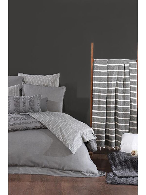 Çeyiz Diyarı Lipa Lüks Comforter 13 Parça Çeyiz Seti Gri