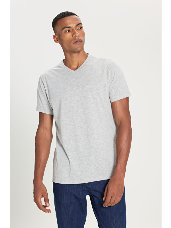 AC&Co / Altınyıldız Classics Erkek Gri Melanj Slim Fit Dar Kesim V Yaka Pamuklu V Yaka Kısa Kollu Tişört