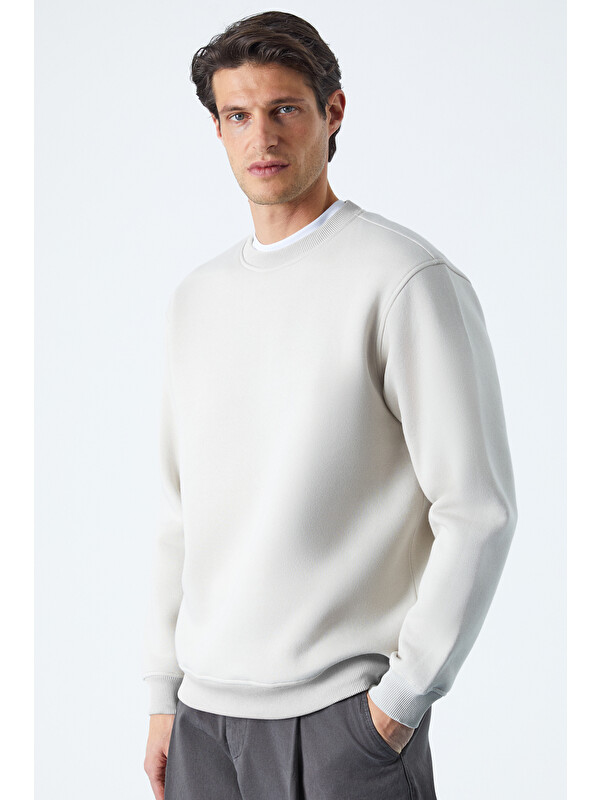 GRIMELANGE TRAVIS Erkek Organik Kumaşlı Yumuşacık Regular Fit Yuvarlak Yakalı EKRU Sweatshirt