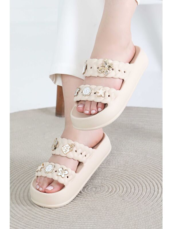 Kadın Bej Tokalı Terlik - 27417 - Görsel 4