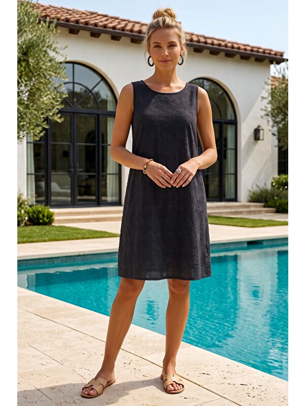 Chiccy Siyah Havuz Yaka Kolsuz Gizli Cepli Astarlı Brodeli Casual Pamuklu Dokuma Elbise 106 55