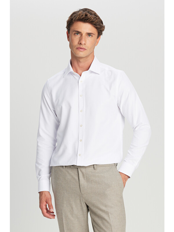Altınyıldız Classics Erkek Beyaz Pamuklu Slim Fit Dar Kesim Klasik Yaka Armürlü Gömlek
