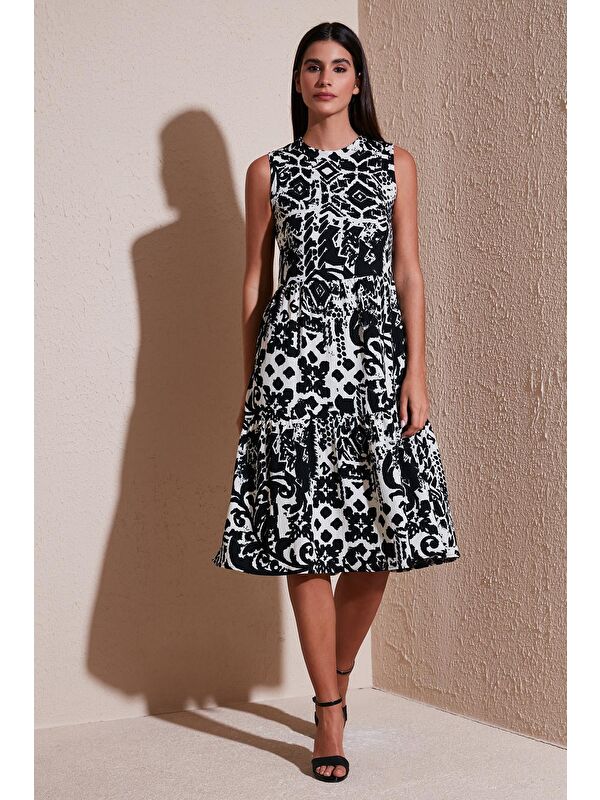 Lela Desenli Regular Fit Kolsuz Elbise 5865731