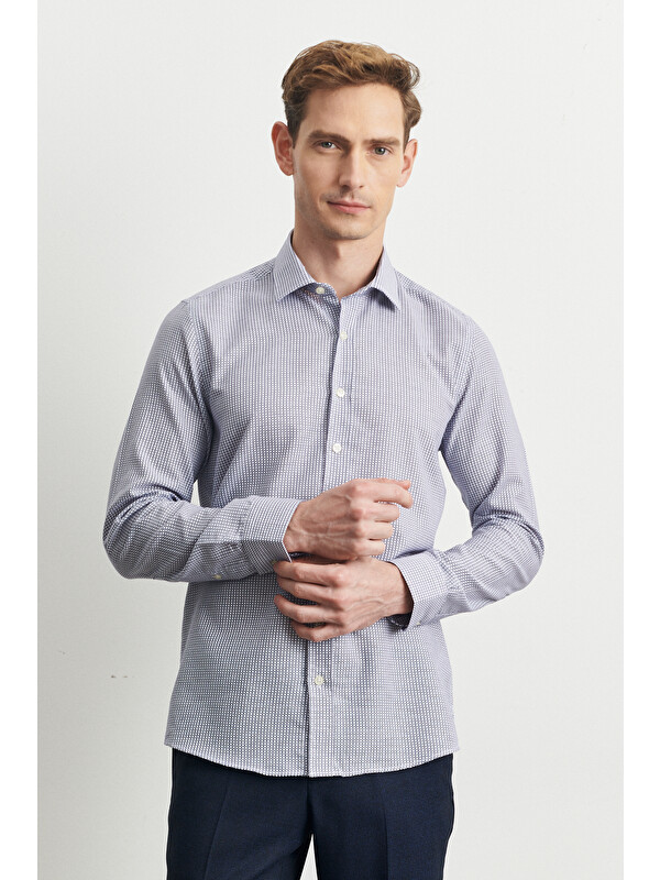 Altınyıldız Classics Erkek Beyaz-Lacivert Slim Fit Dar Kesim %100 Pamuk Klasik Yaka Armürlü Gömlek