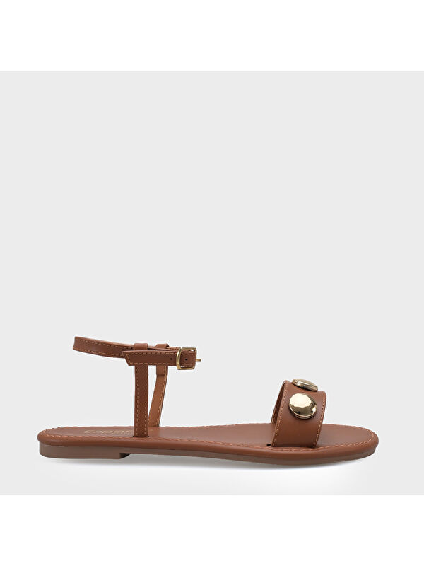 Capone Outfitters Celina Tek Bantlı Metal Aksesuarlı Bilekten Bantlı Düz Topuklu Yuvarlak Burunlu Kadın Sandalet