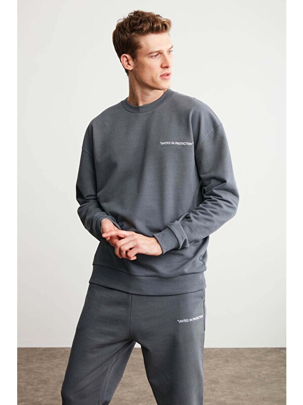 GRIMELANGE Raırok Erkek İçi Polarlı Comfort Bej Oversize Nakışlı KOYU GRİ Sweatshirt