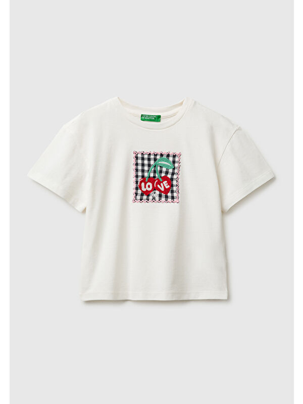 United Colors Of Benetton Kız Çocuk Beyaz Aplike İşlemeli Kısa Kollu Bisiklet Yaka T-Shirt
