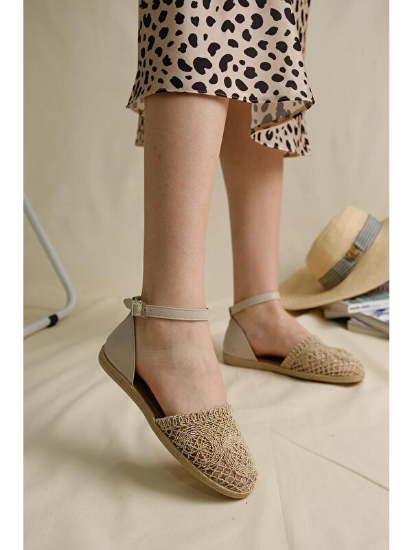 Flr Dantel Motifli Kadın Sandalet - Görsel 5
