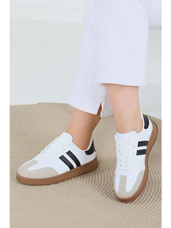 Kadın Beyaz Siyah Süet Detaylı Ayakkabı - 27480 - Görsel 4