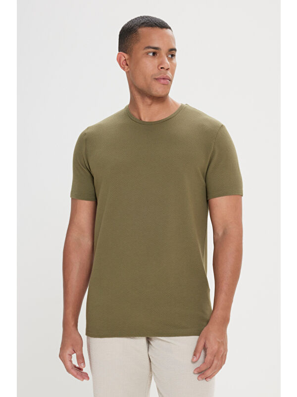 AC&Co / Altınyıldız Classics Erkek Haki Slim Fit Dar Kesim Bisiklet Yaka Kısa Kollu Yumuşak Tuşeli Basic Tişört