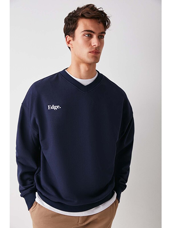 GRIMELANGE Off Erkek Organik Pamuklu Yazı Nakış Detaylı V Yakalı Içi Polarsız Oversize LACİVERT Sweatshirt