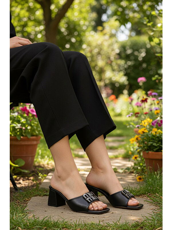 Ayakmod Siyah Ayakmod Hafif Kadın Topuklu Terlik 467060 Z