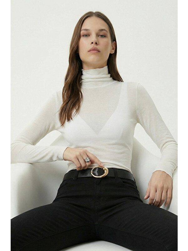 Happiness İstanbul Dik Yaka Transparan Örme Bluz KEMİK LZV0046