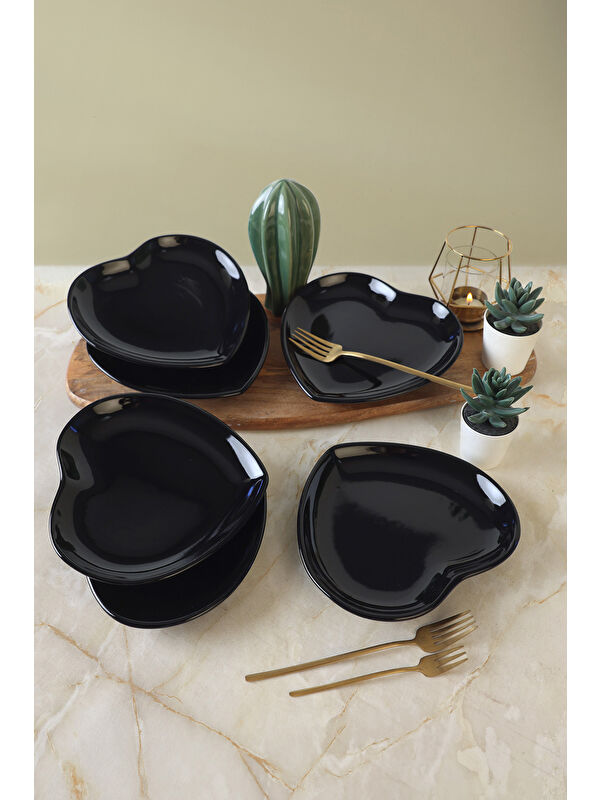 Keramika Siyah Kalp Pasta Tabağı 20 Cm 6 Adet