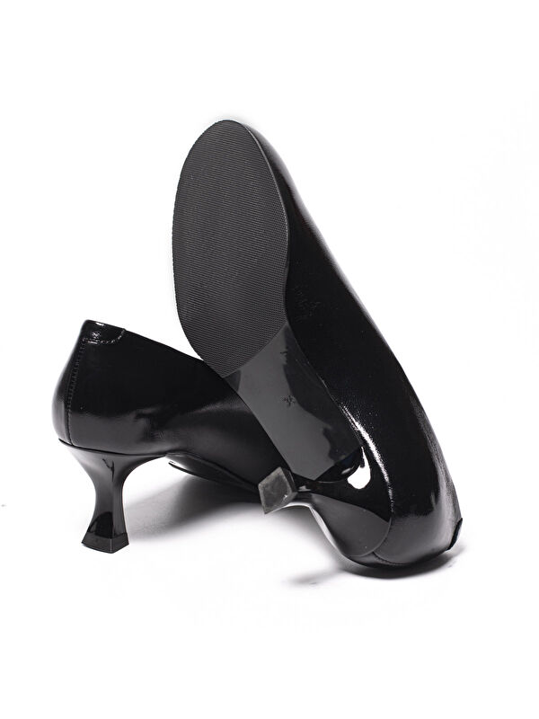 Chiara Bellini Siyah Chiara Bellini Stiletto 01 Kadın Topuklu/ 645 Patent Leather Wrinkled Black C07