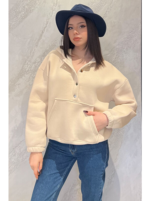 Gülseli Kadın Şardonlu Kanguru Cepli Düğme Detaylı Sweatshirt