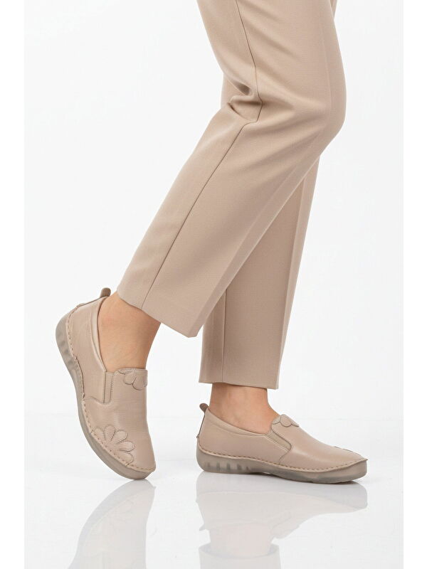 Ayakmod Bej Ayakmod Premium Hakiki Deri Anatomik Kadın Casual Ayakkabı 44404 Z