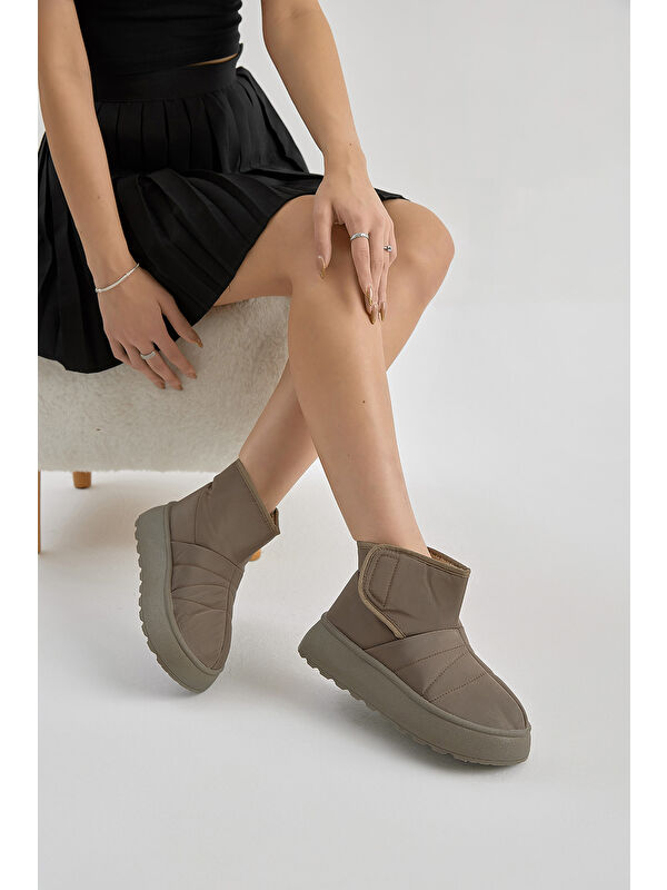 Tonny Black Bej Tonny Black Kalin Poli Kadın Taban İçi Kürklü Cırtlı Bot