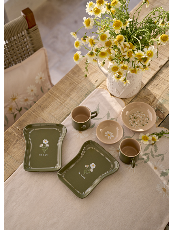 Bella Maison Daisy 8 Parça 2 Kişilik Tost Kahvaltı Takımı