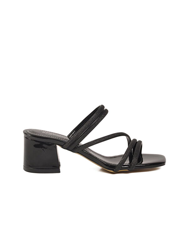 Ayakmod Siyah Ayakmod Rugan Taşlı Özel Davet Kadın Topuklu Abiye Ayakkabı 643332 Z