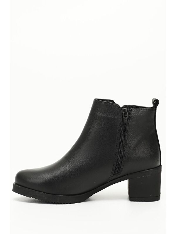 KOYU SİYAH Hakiki Deri Yuvarlak Burun Topuklu Kauçuk Taban Fermuarlı Kadın Günlük Bot 51460 - Görsel 4