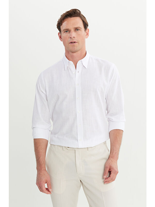 AC&Co / Altınyıldız Classics Erkek Beyaz Comfort Fit Rahat Kesim Gizli Düğme Yaka %100 Pamuk Flamlı Gömlek