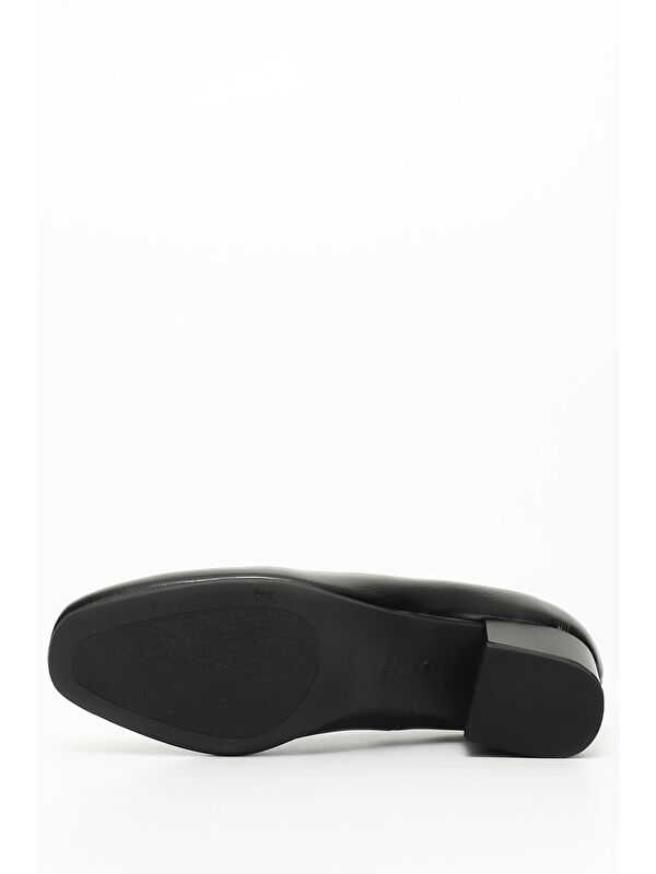 KOYU SİYAH Hakiki Deri Küt Burun Kısa Kalın Topuklu Püsküllü Kadın Ayakkabı 13313 - Görsel 5